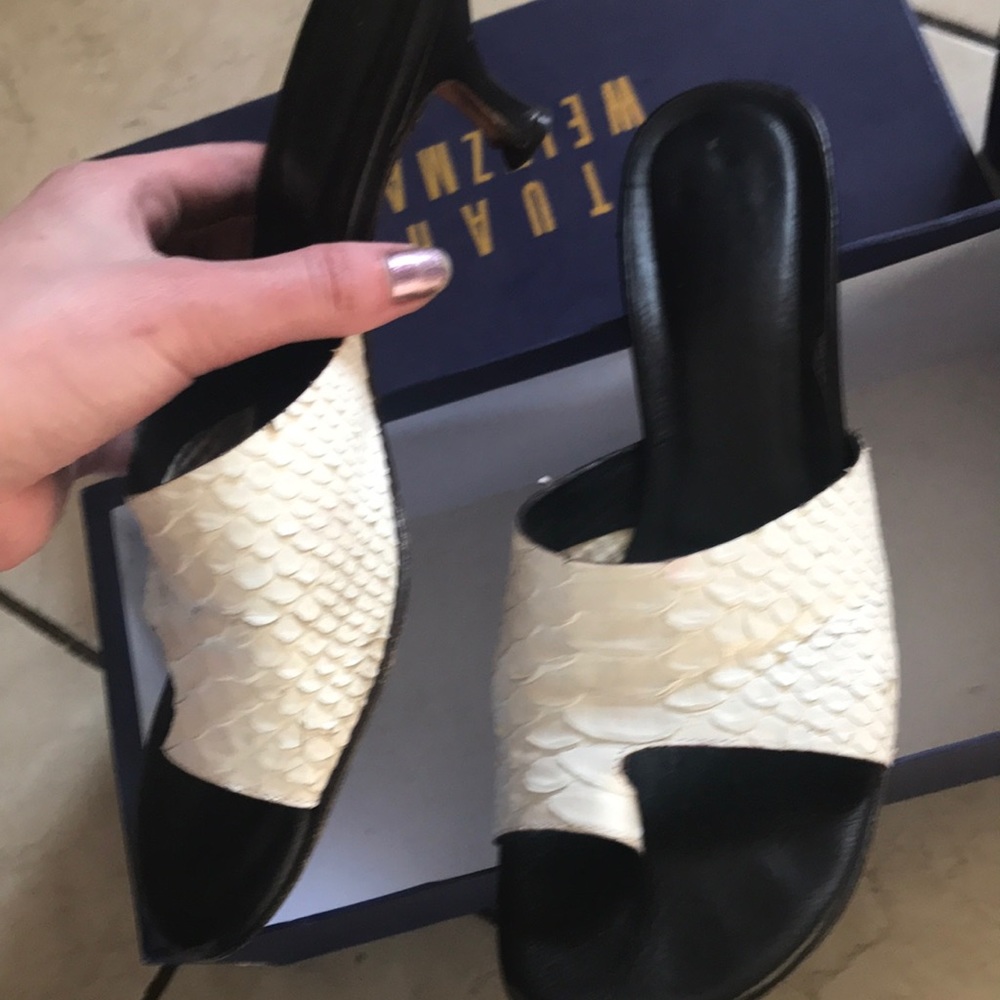 All leather Stuart weitzman comfy shoes